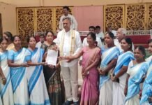 ఆశా వర్కర్ల సమస్యలను ప్రభుత్వం దృష్టికి తీసుకెళ్తా..