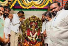 అమ్మవారి ఆశీస్సులతో ప్రజలందరూ సుఖసంతోషాలతో ఉండాలి