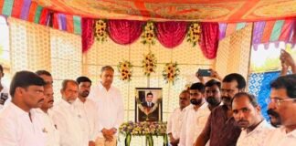 మృతుని కుటుంబానికి ఎమ్మెల్యే పల్లా పరామర్శ