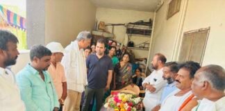 కాంగ్రెస్ నాయకుడి మాతృమూర్తికి నివాళులర్పించిన ఎమ్మెల్యే పల్లా