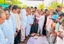 మాజీ సర్పంచ్ ఎల్లారెడ్డి మాతృమూర్తి మృతి..
