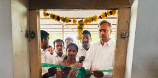 రైతులకు నాణ్యమైన విత్తనాలు, ఎరువులు అందుబాటులో ఉండాలి