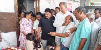 రోడ్డు ప్రమాదంలో మాజీ సర్పంచ్ పబ్బోజు విజేందర్ కుమారుడు మృతి